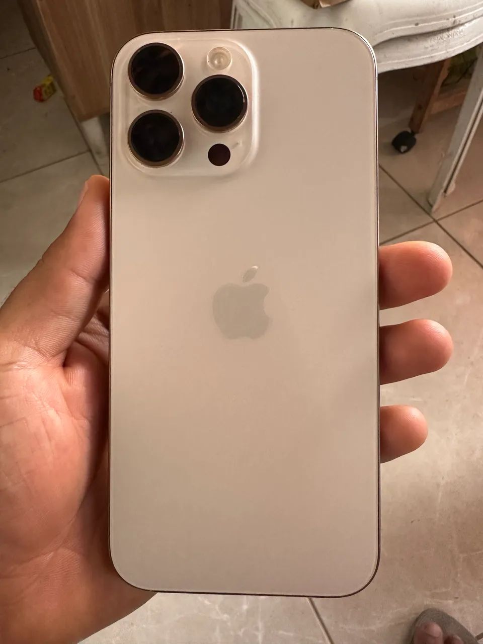 iPhone 16 Pro Max - Foto 2
