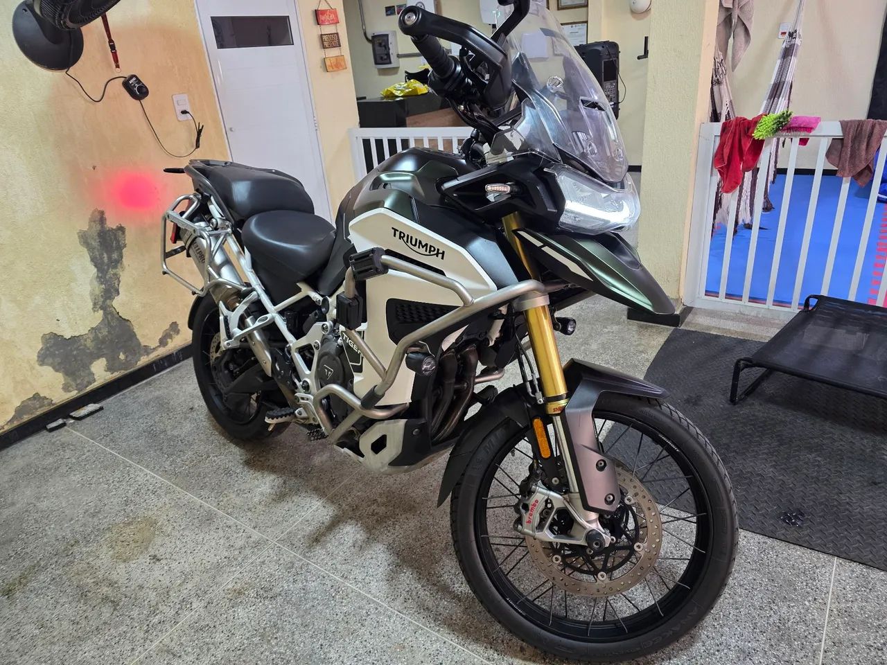 Triumph 1200 Rally Explorer 2022 - 1448261905 | OLX