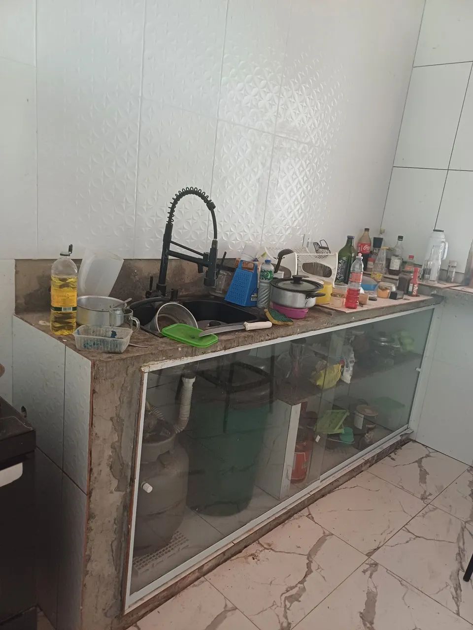 Com poucas coisas para fazer  - Foto 5