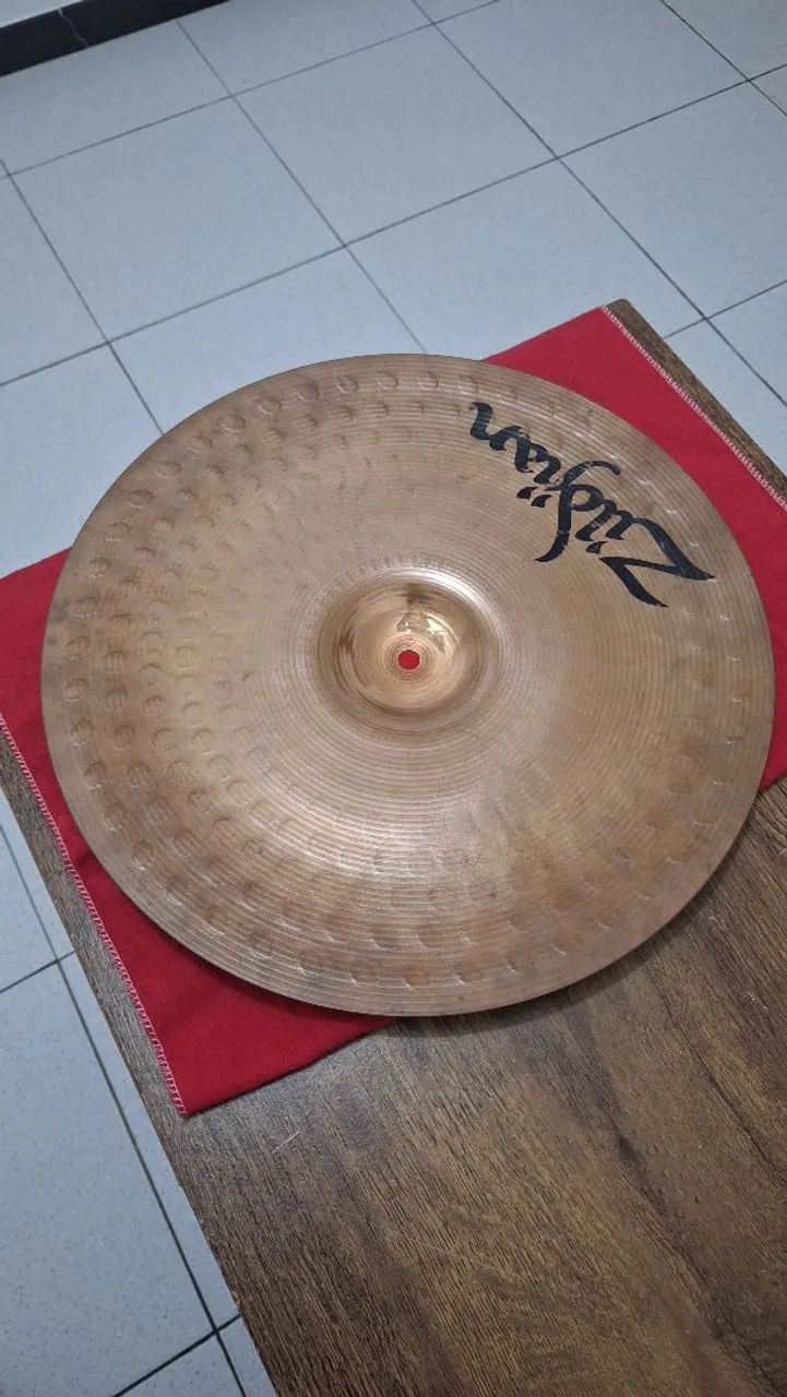 Prato Crash Zildjian Medium Thin 16'