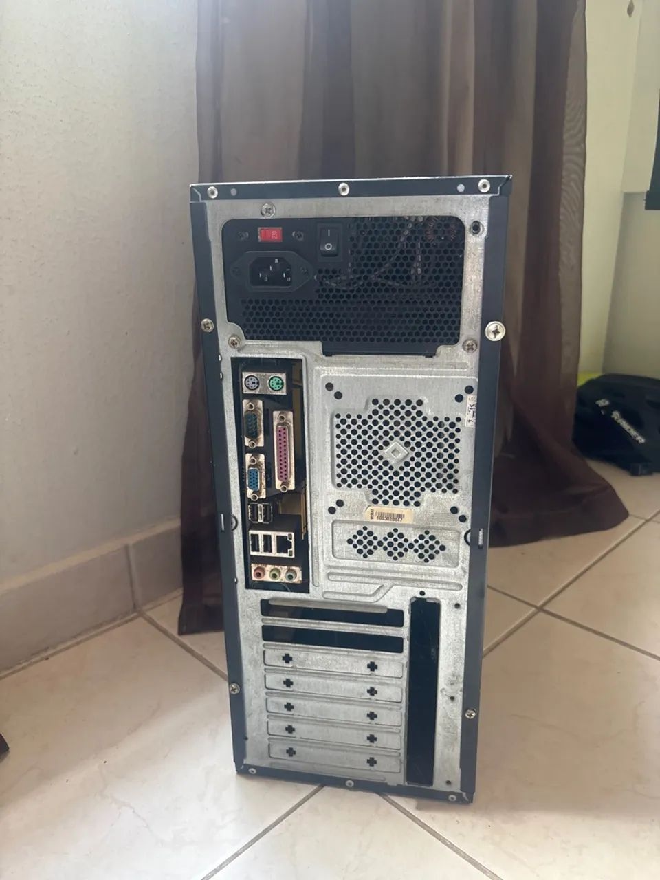 Gabinete funcionando  - Foto 2