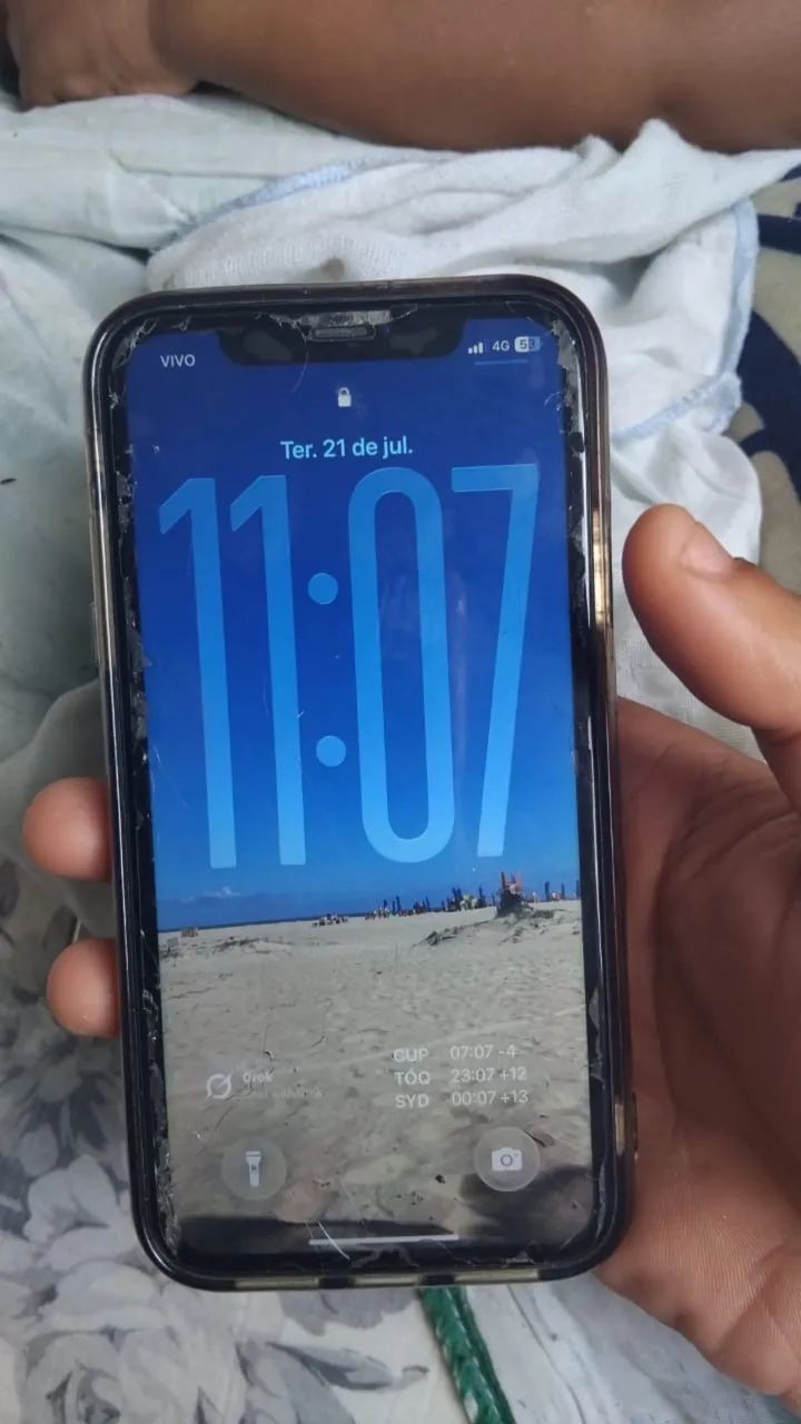 iPhone 11 Semi novo  - Foto 3