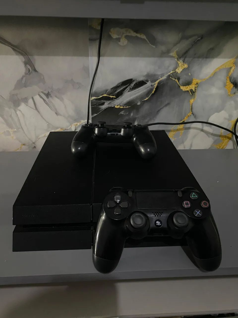 Vendo ps4 fat 500gb com dois controles  - Foto 2