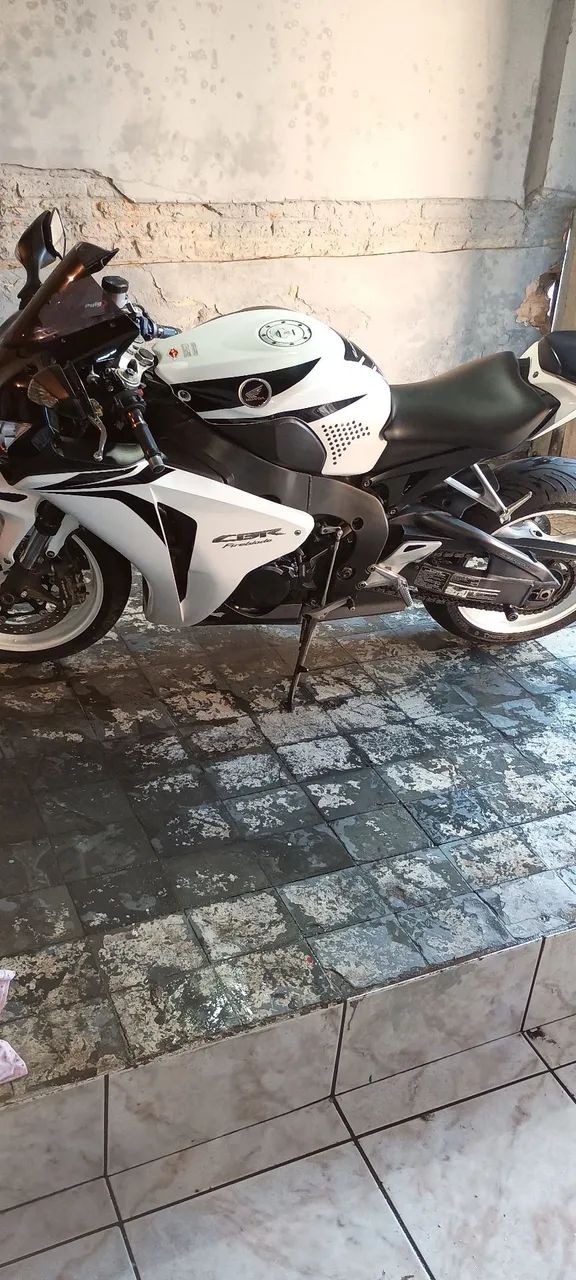CBR Fireblade 1000 cc - Foto 2