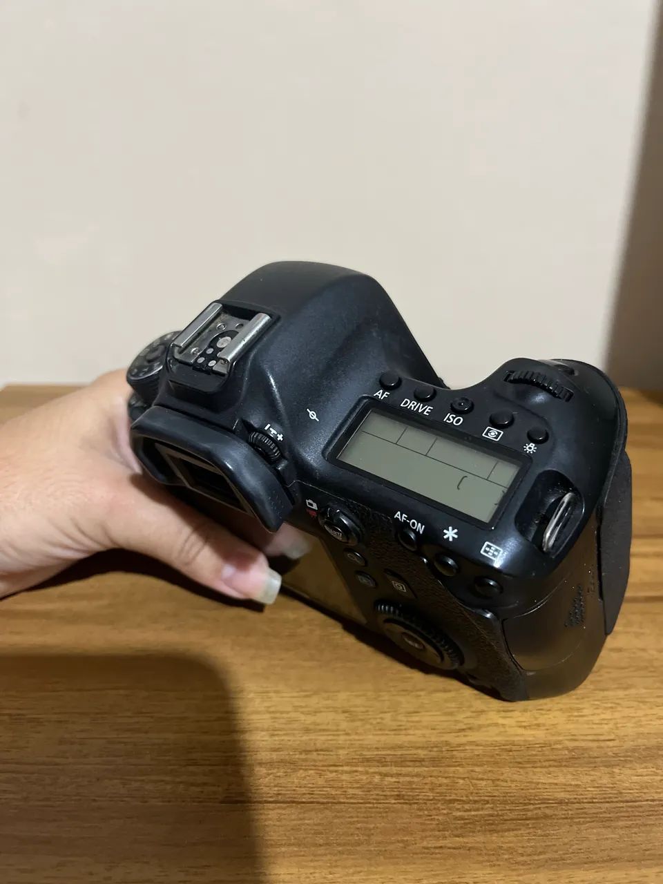 Canon 6d Full Frame + 2 baterias + Carregador - Foto 4