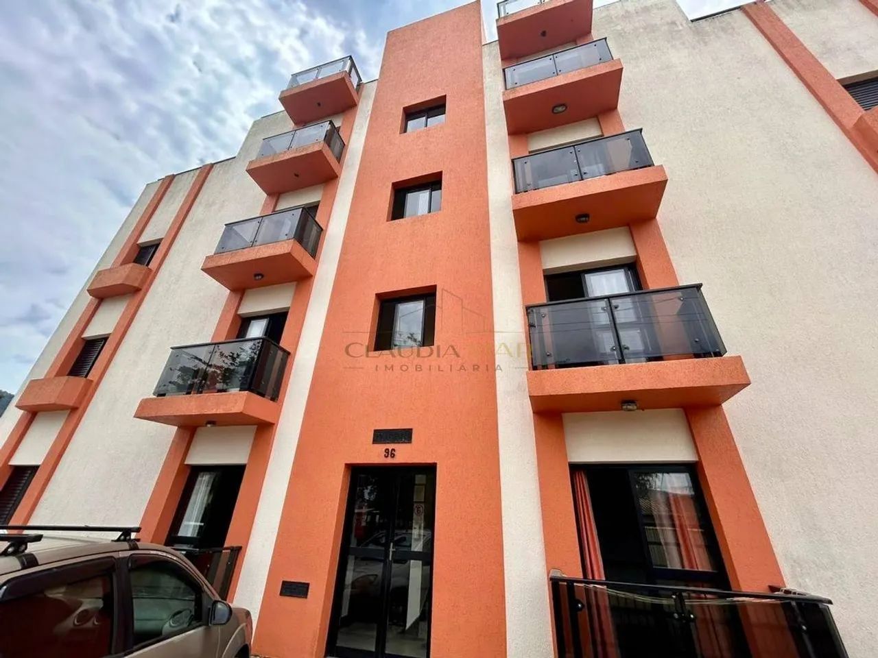 APARTAMENTO COM DOIS DORMITÓRIOS 200mts DA PRAIA