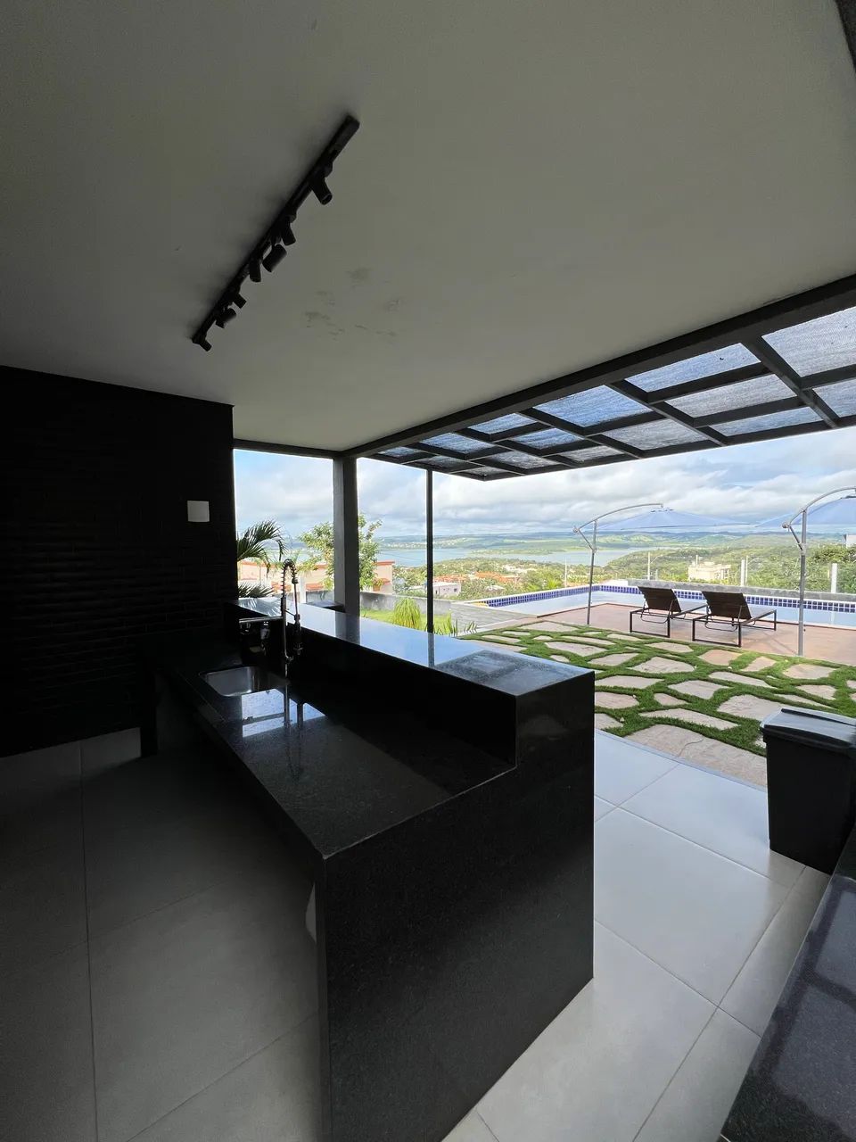 03 suítes - casa Corumbá IV - Alexania 1000M