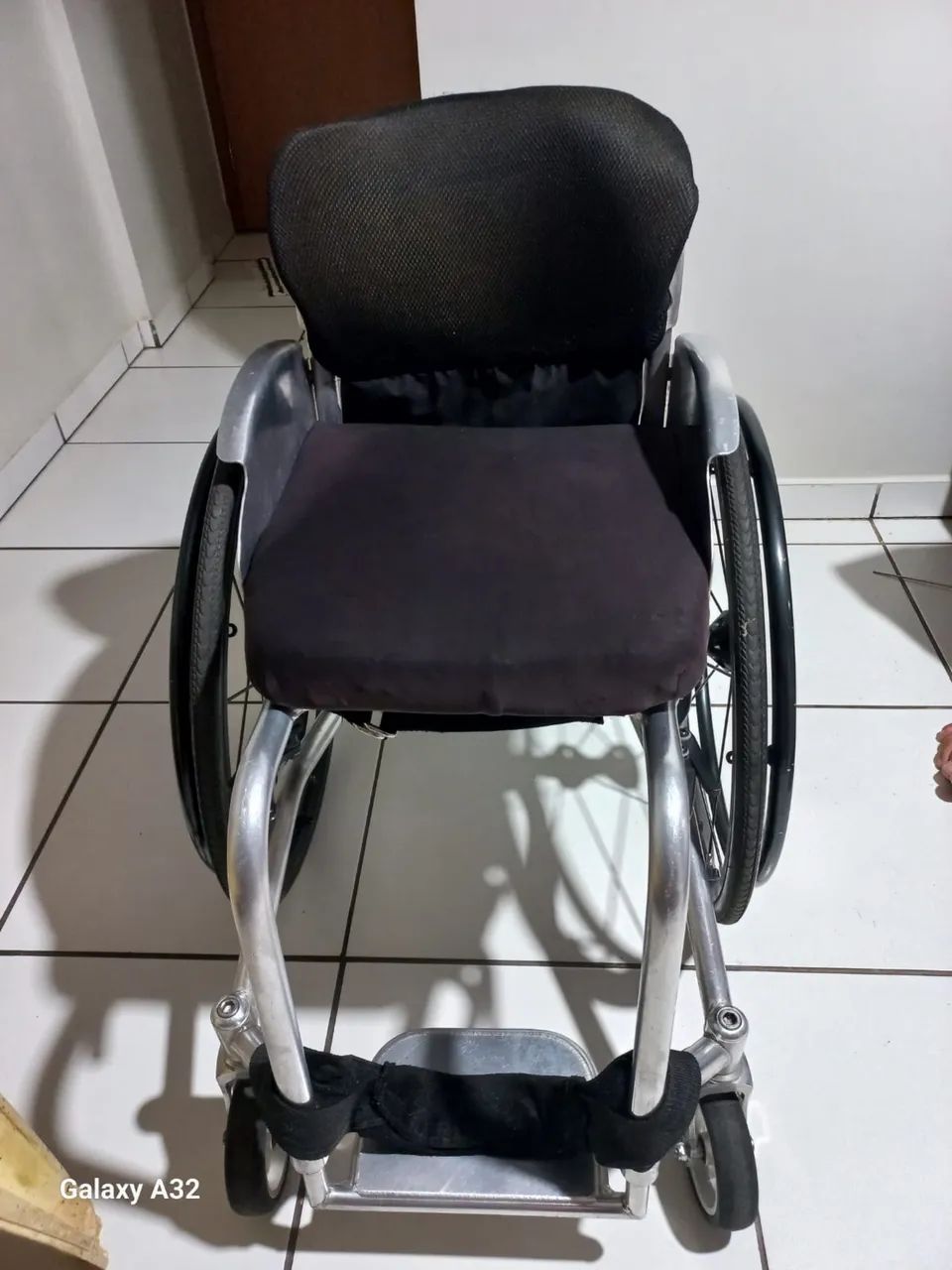 Cadeira de roda  - Foto 2