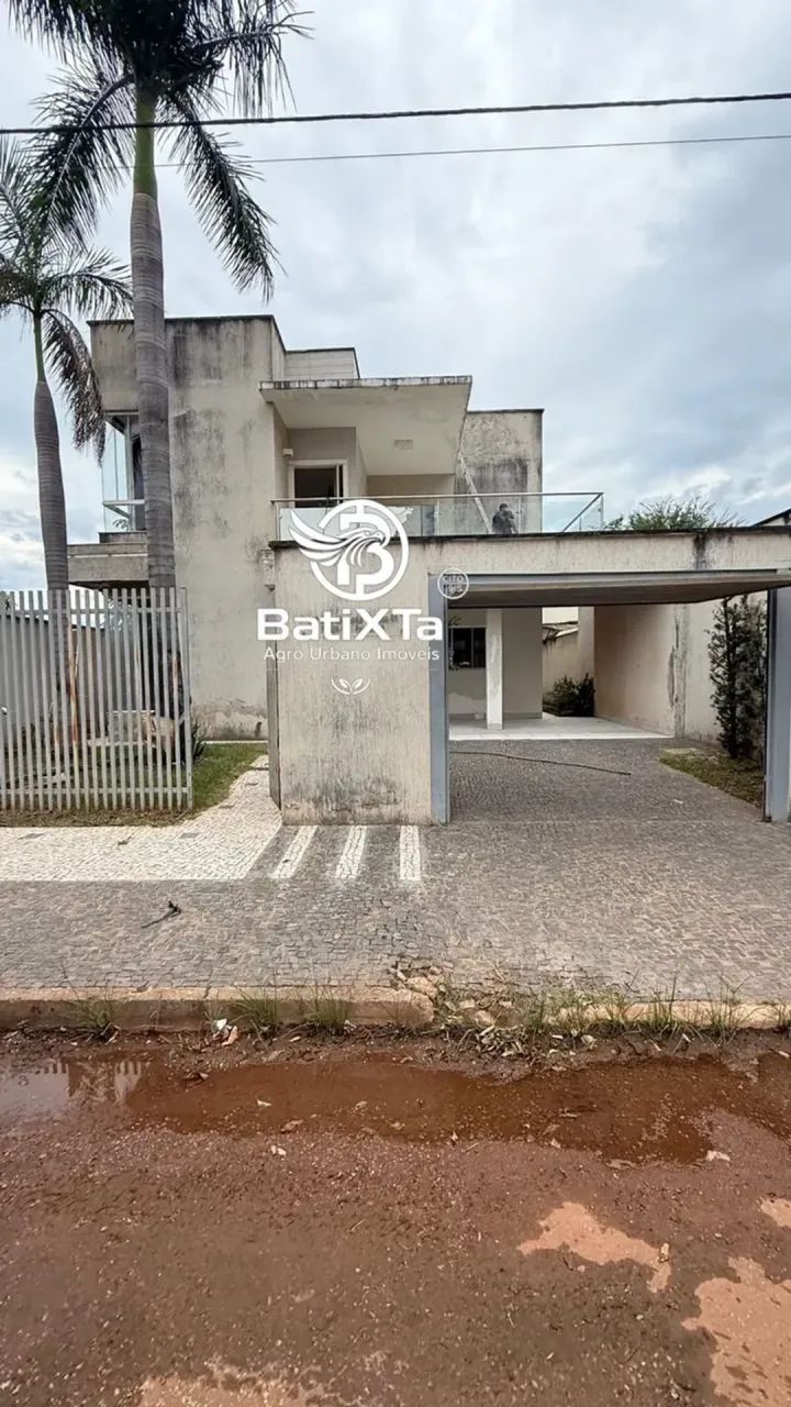 Vendo Casa 4 Quartos, 110 Sul
