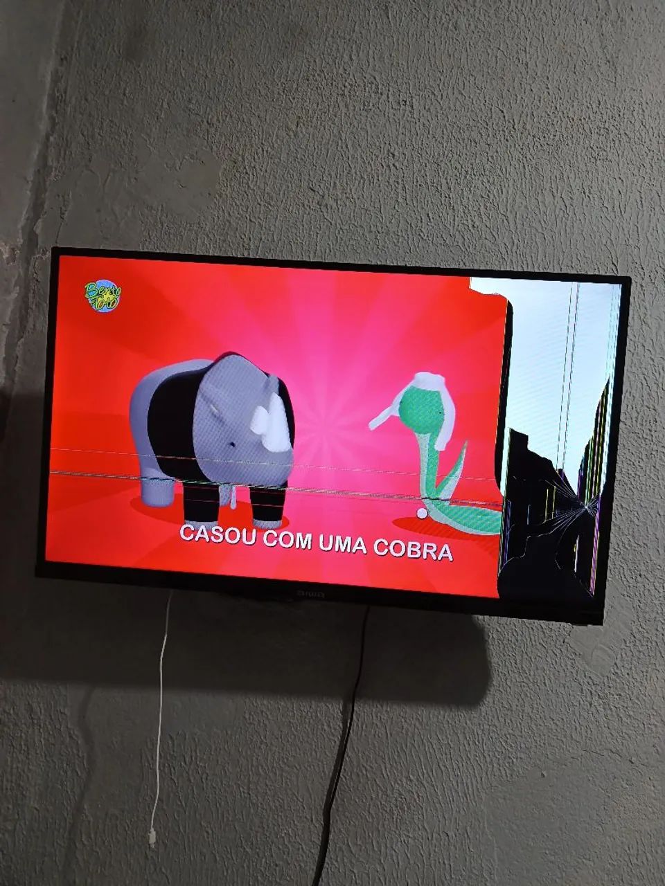 Smartv aiwa 32 polegadas tela com problema somente 