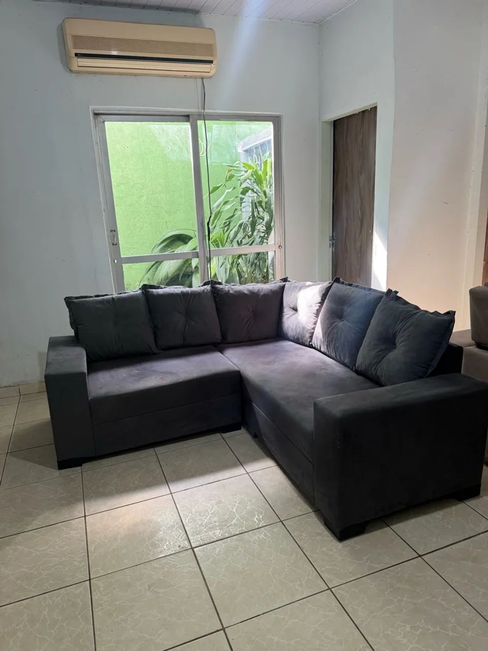 Sofá de canto semi novo , entrego 