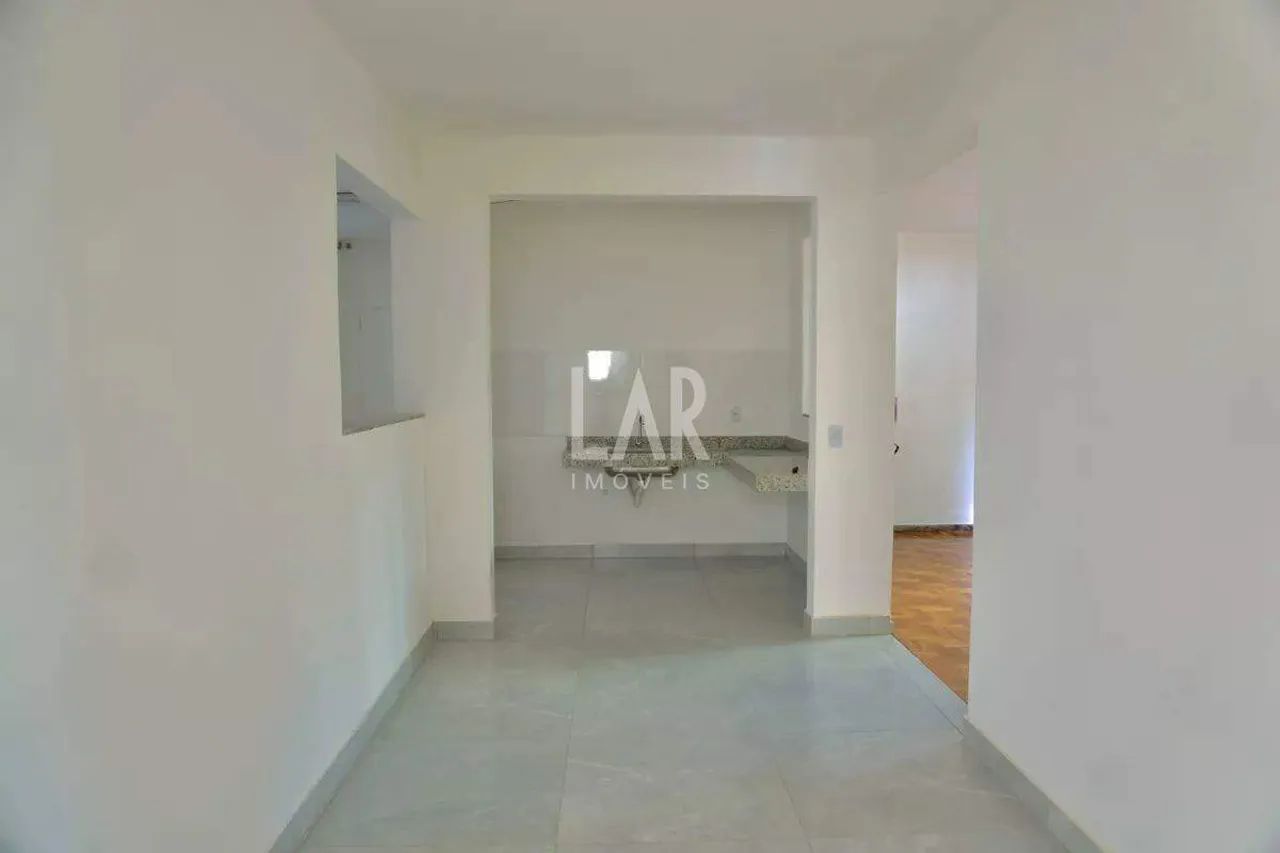 3 Quartos (Suíte com Closet) - 50m da praça Leonardo Gutierrez