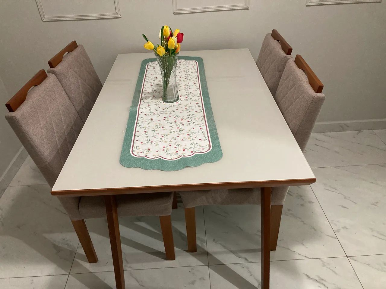 Vendo jogo de cadeiras - Foto 4