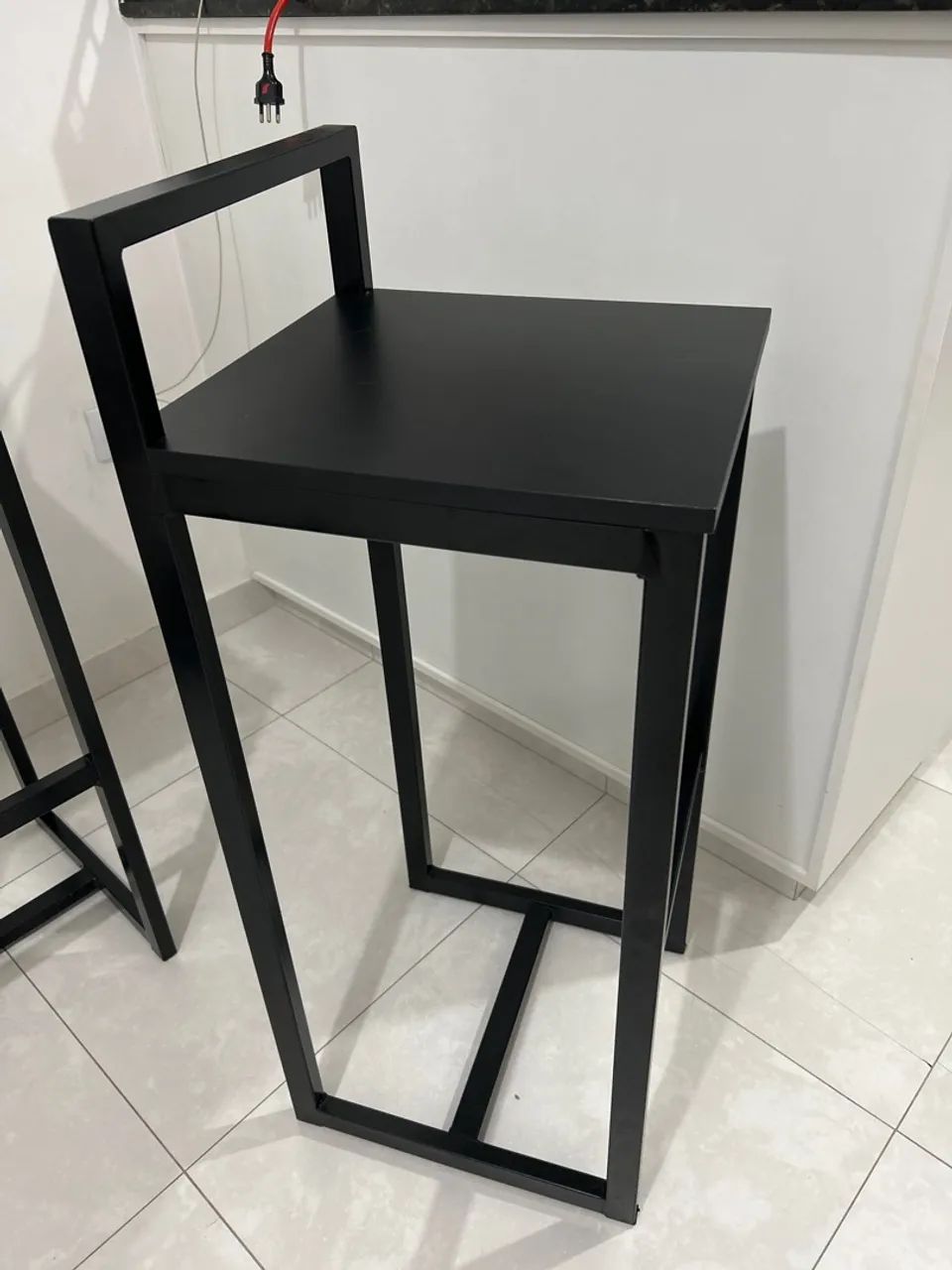 Cadeiras Pretas para bancada  - Foto 2