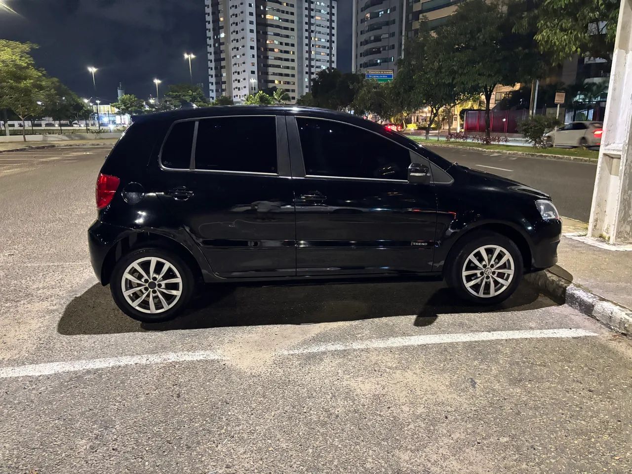 Volkswagen Fox 1.6 MI Total Flex 8V 5P 2014