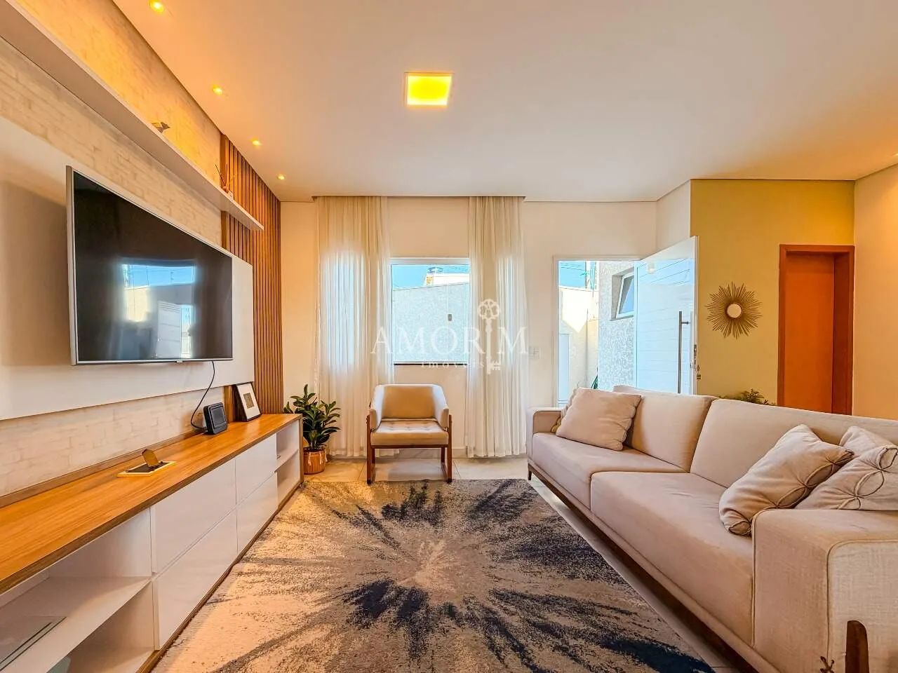 CASA SEMIMOBILIADA COM 3 QUARTOS 1 SUÍTE PISCINA E 5 VAGAS EM CAJAMAR/SP - Foto 4