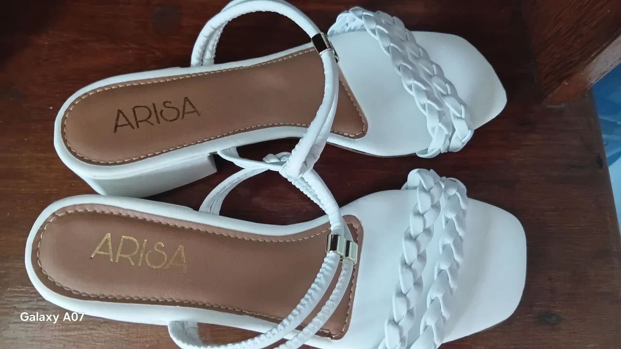 Sapato branco  - Foto 2