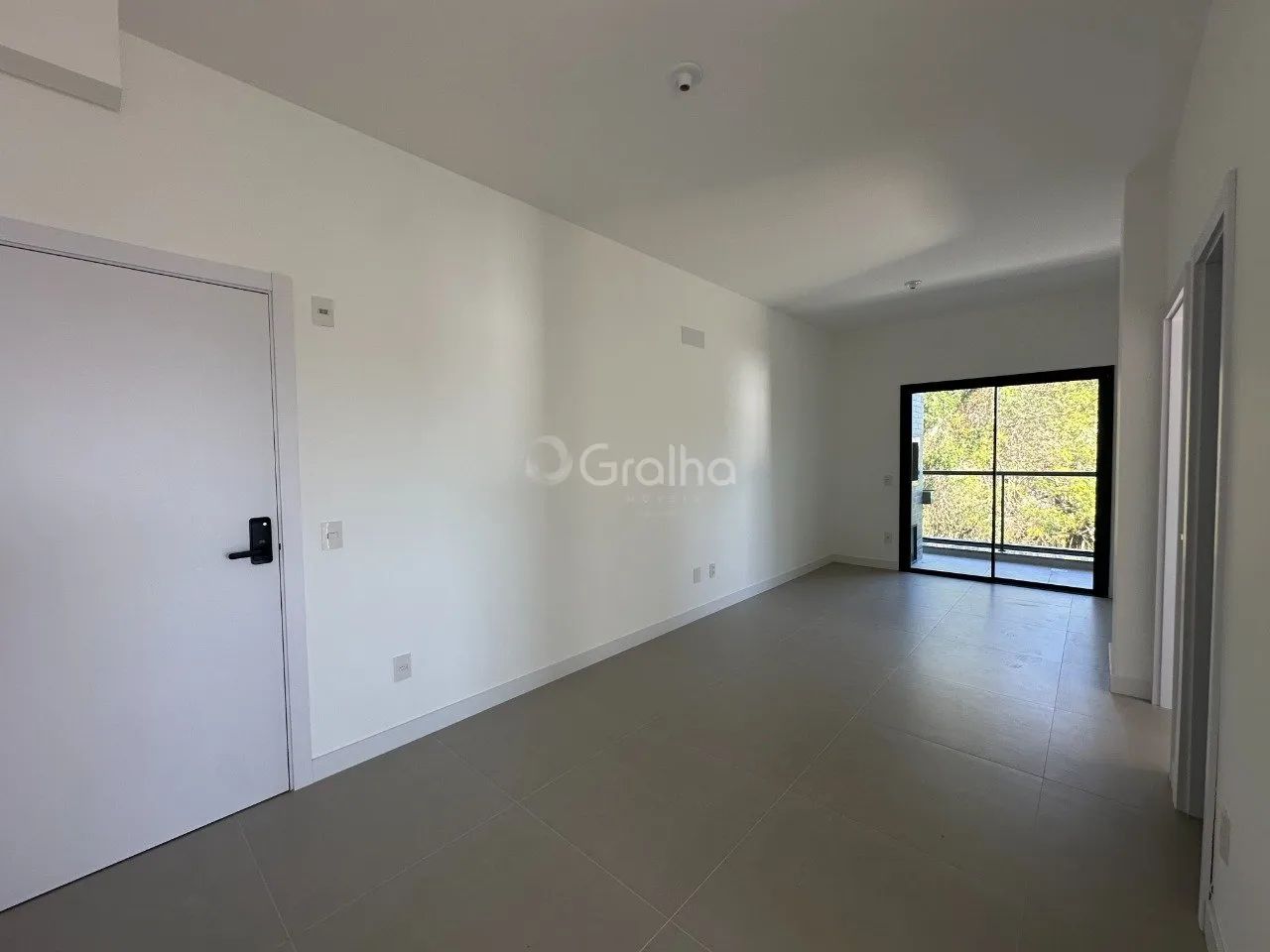 Apartamento de 70m² com 2 suítes na Agronômica - Foto 2