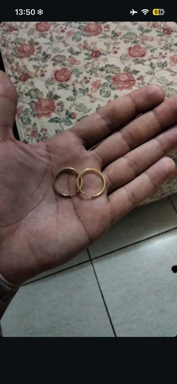 PAR ARGOLA DE OURO 