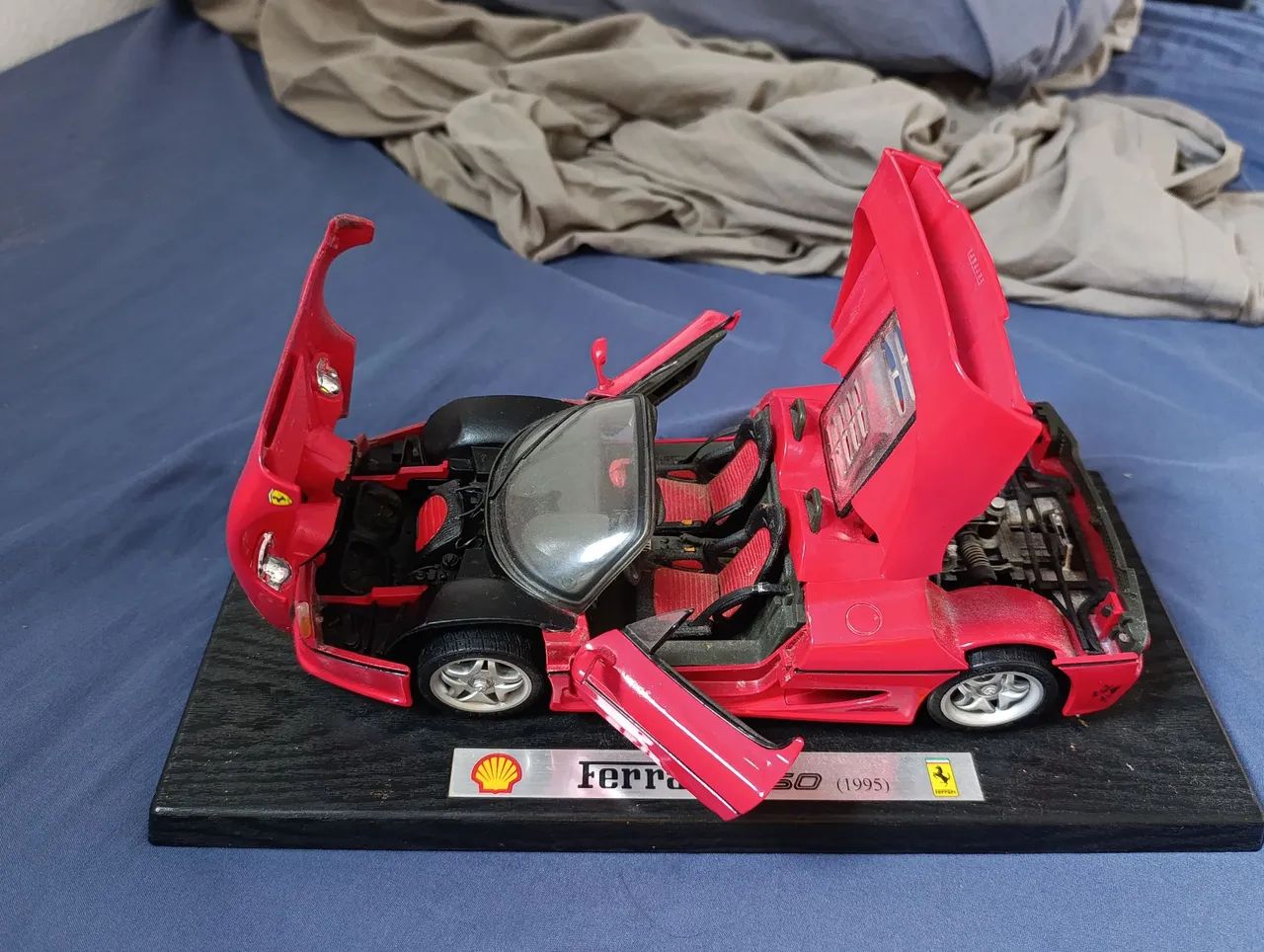 Miniatura Ferrari F50 1/18 na escala - Foto 4
