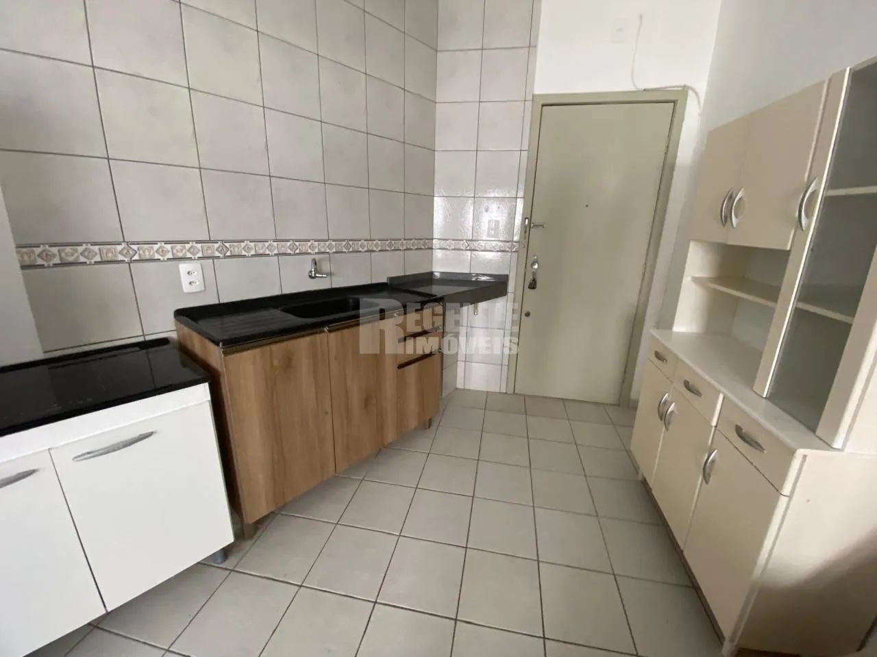 Excelente Kitnet com 1 dormitório no bairro Carvoeira próximo a UFSC! - Foto 5