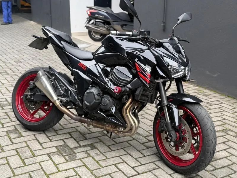 KAWASAKI Z800 ABS 2014 - Foto 2