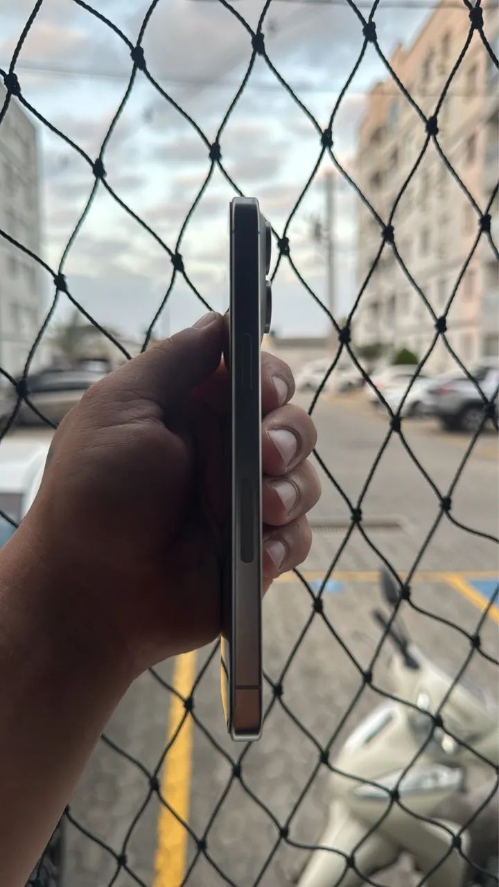 Vendo Iphone 15 Pro Max - Foto 2