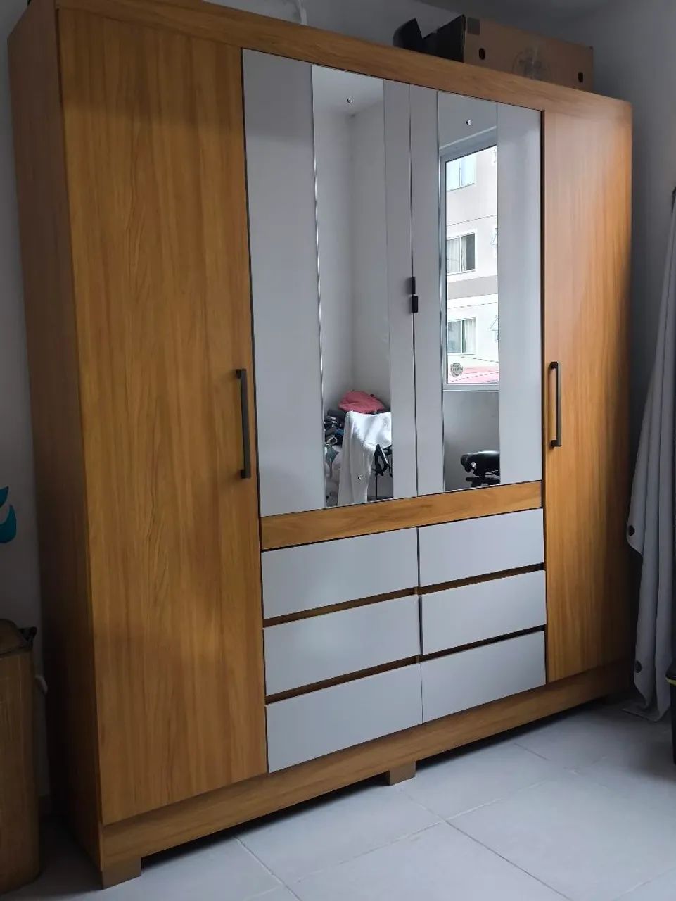 Guarda Roupa Espaçoso 