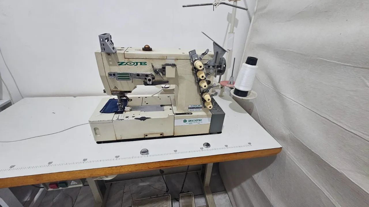 Maquina de costura 