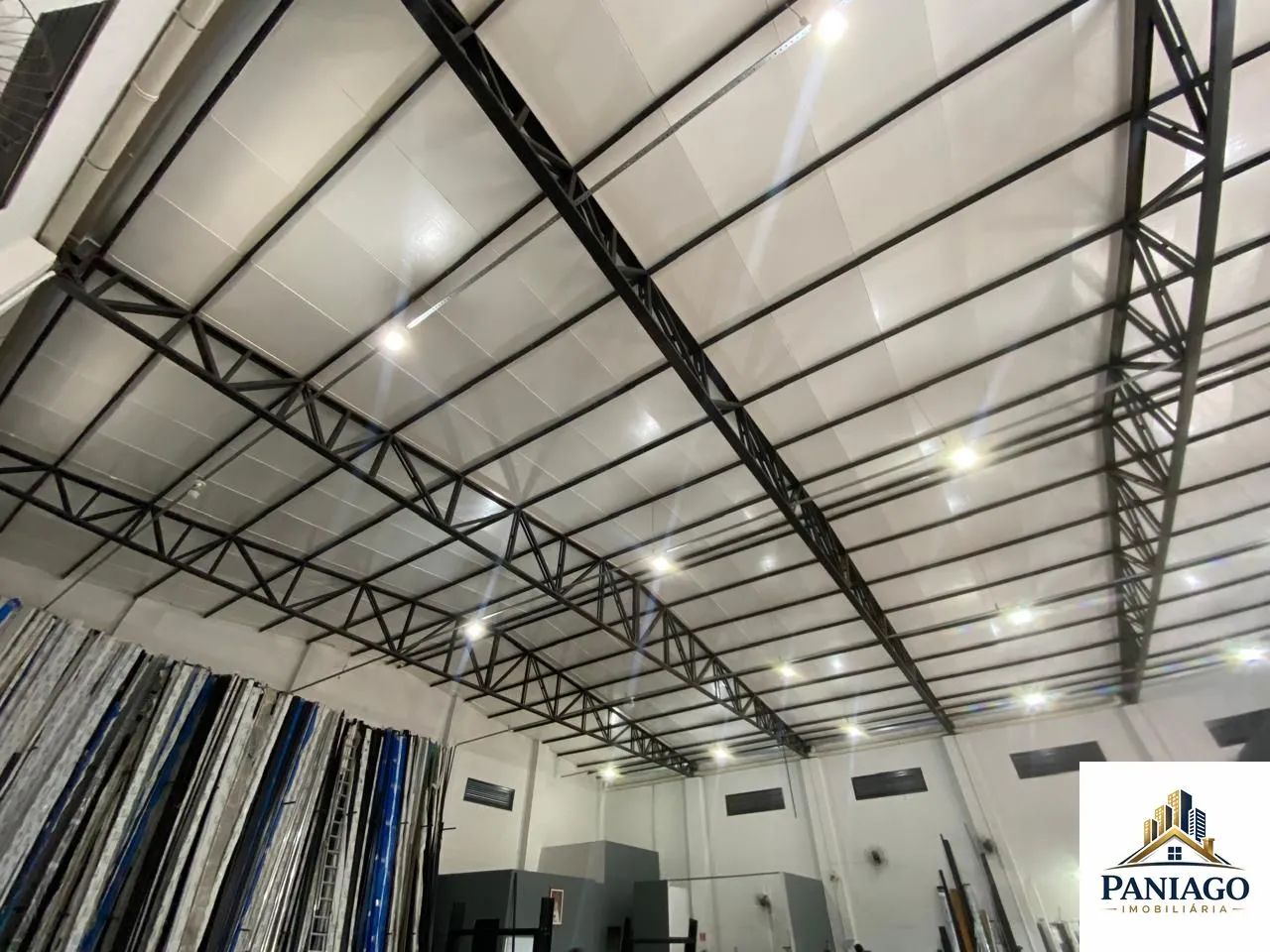 Barracão 430 m², pé direito alto, energia solar - Parque Geórgia, Cuiabá/MT - Foto 9