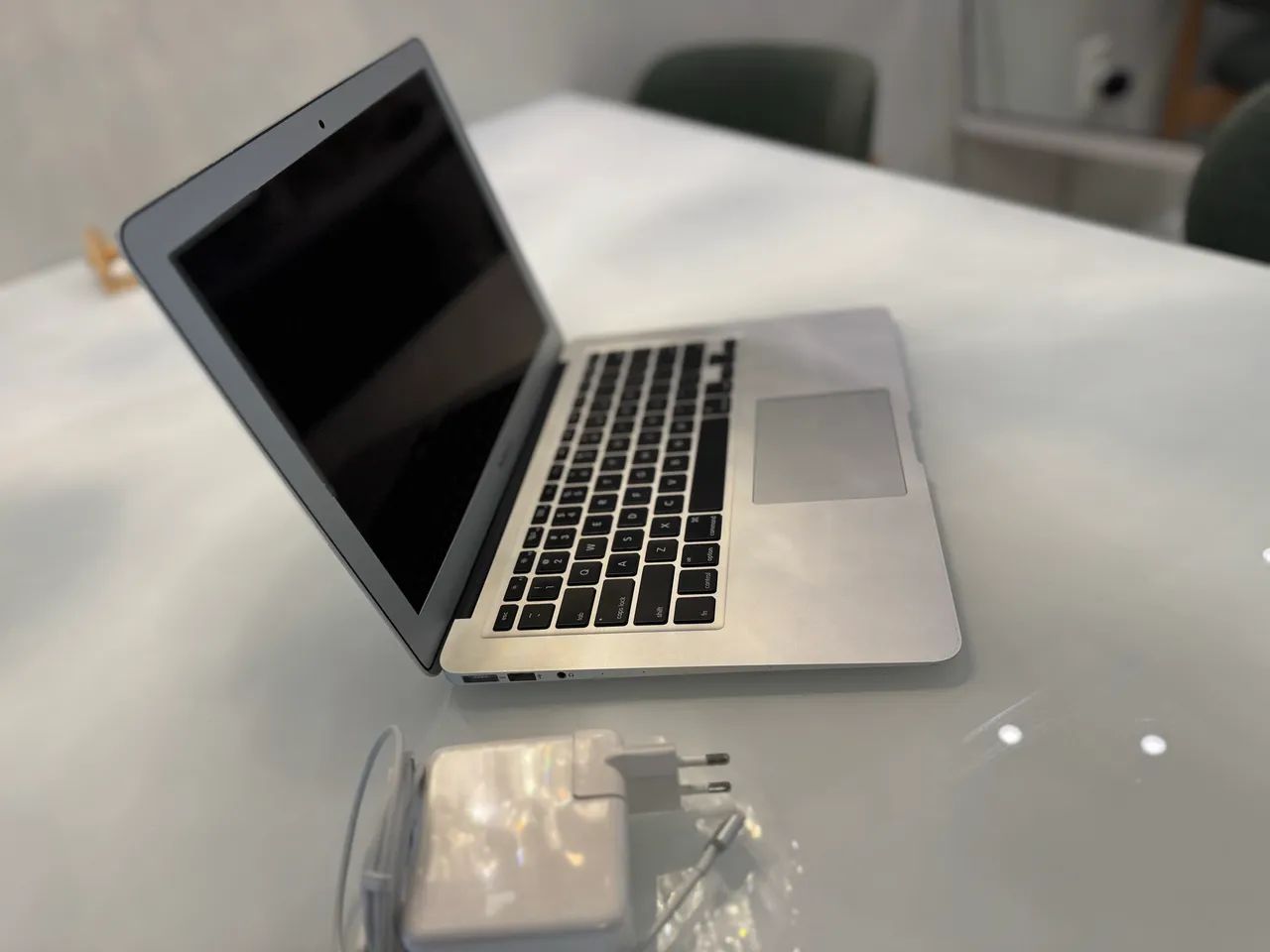 MacBook Air 2014 - 600 reais - Serviços - Areias, São José