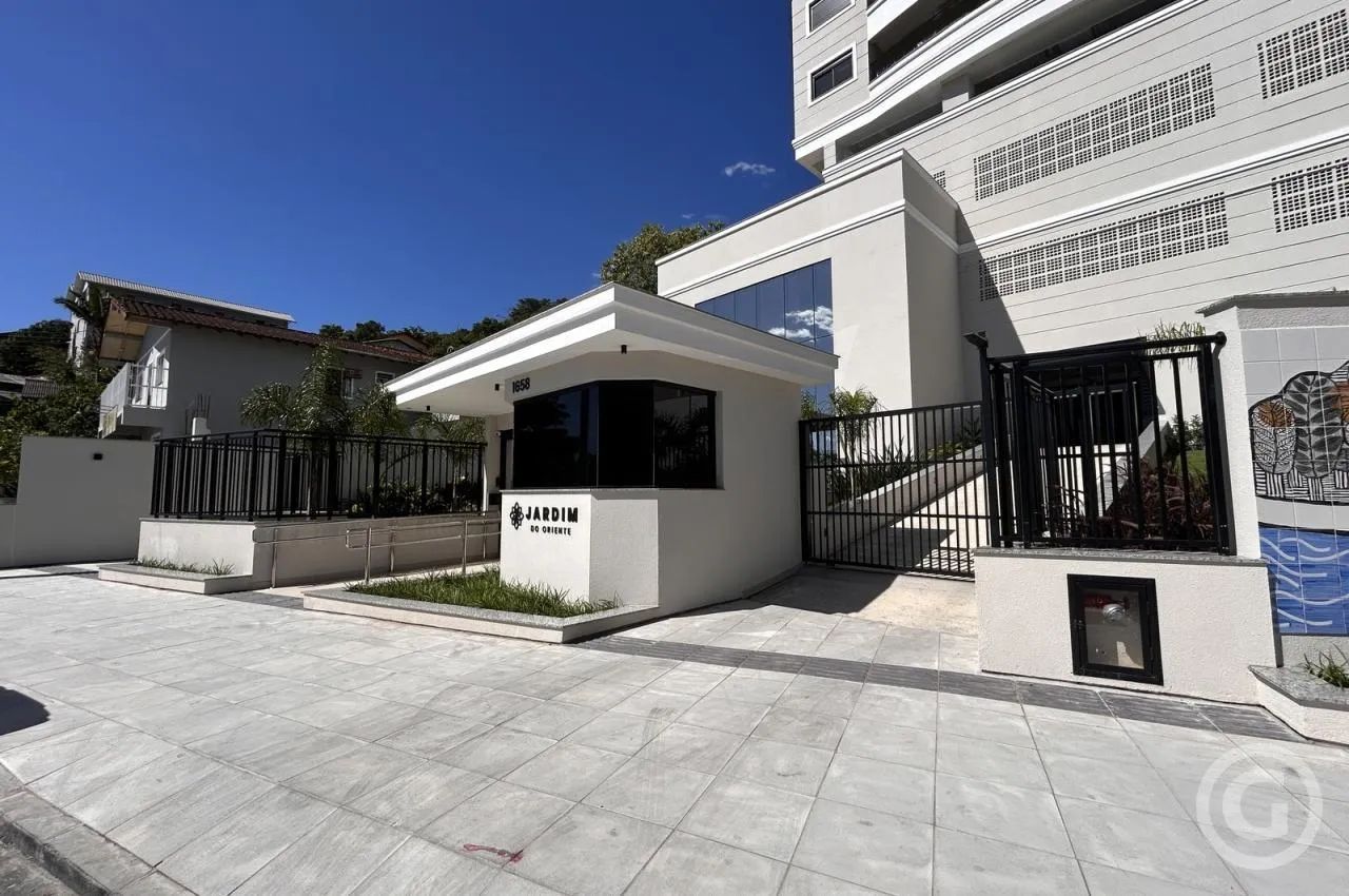Conforto e funcionalidade em um apartamento semimobiliado em Florianópolis - Foto 4