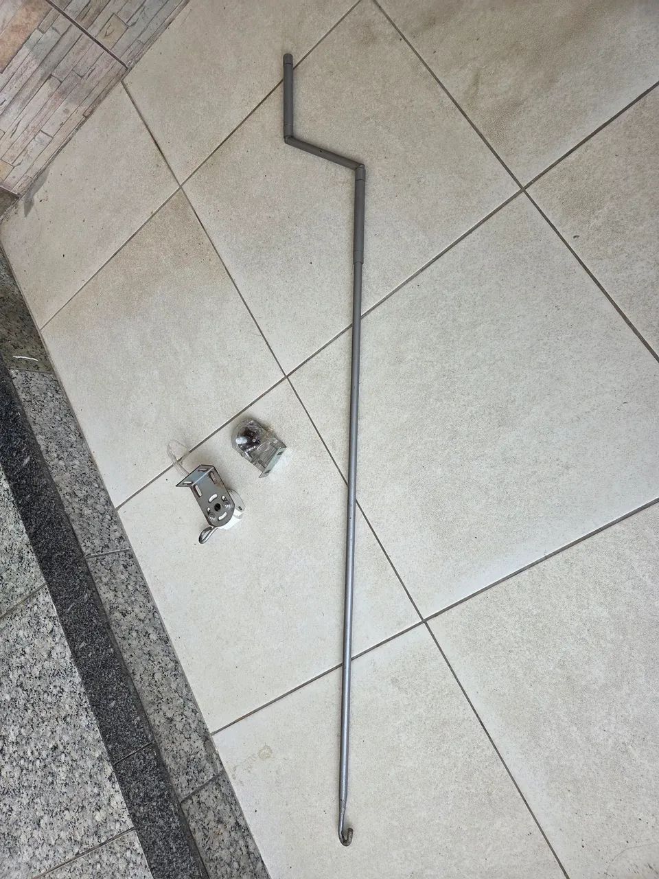 Toldo resistente em ótimo estado - Foto 5