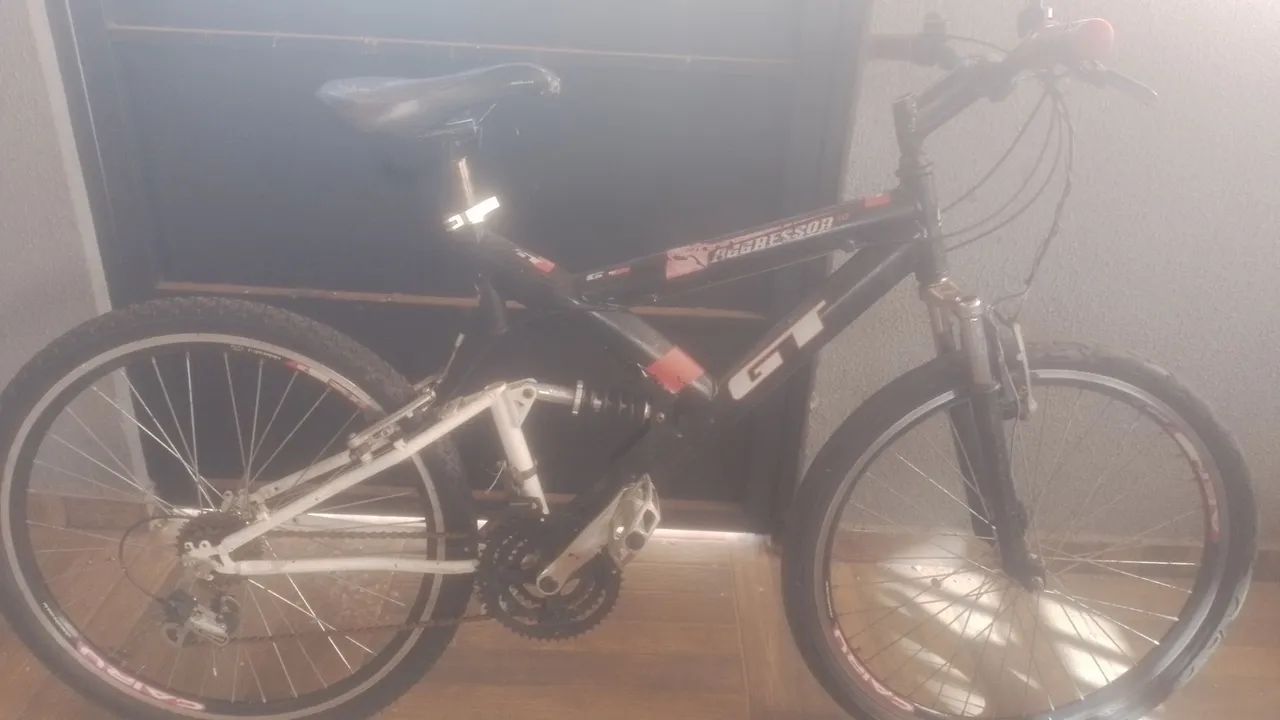 Bicicleta Aro 26 GT agressor