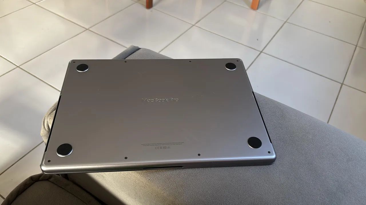 MacBook Pro 14 polegadas com chip Apple M1 Pro, 16 GB de memoria RAM e SSD de 512 GB. - Foto 3