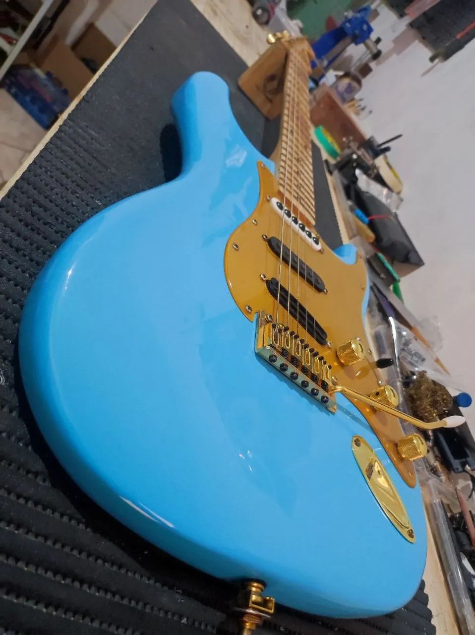 Guitarra strato custom Luthier  - Foto 3