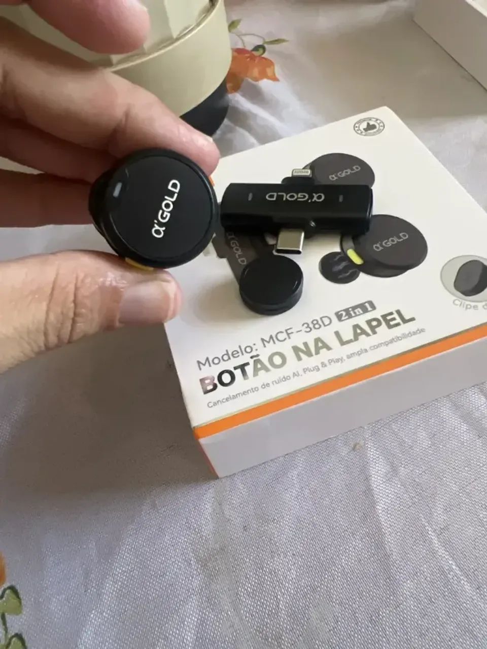 Microfone de Lapela Sem Fio Duplo A'Gold MCF-38A (2 em 1: USB-C e Lightning) - Com Redução - Foto 2