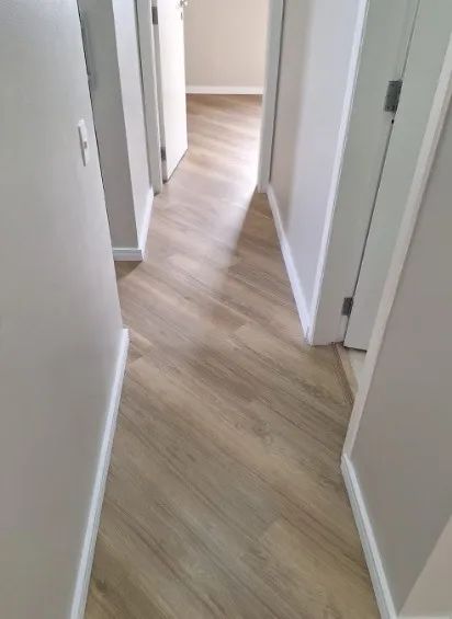 Lote 25 M² Piso vinilico Tarkett Click 4.5 - Essence Tech Tenerife - Foto 2