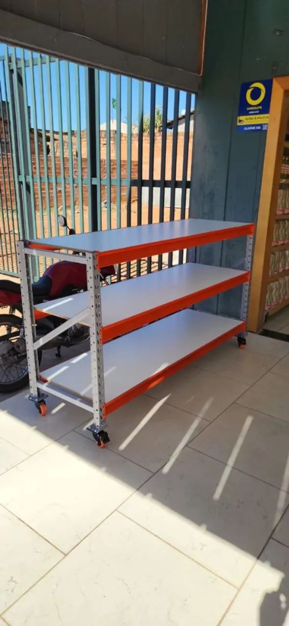 Trabalhamos com gôndolas e mini porta pallet  - Foto 2