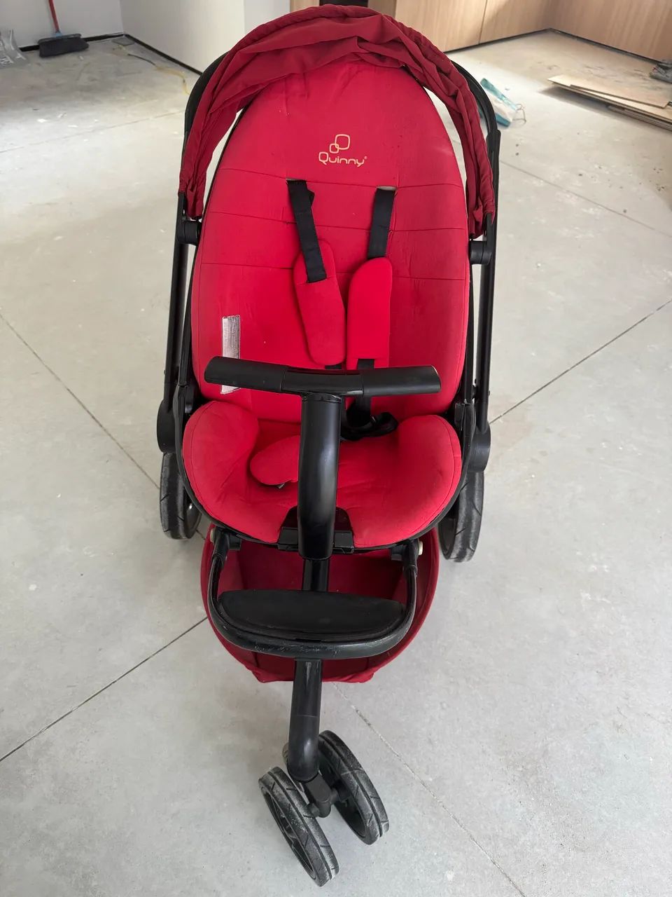 Carrinho de bebê Quinny Mood Vermelho - Foto 2
