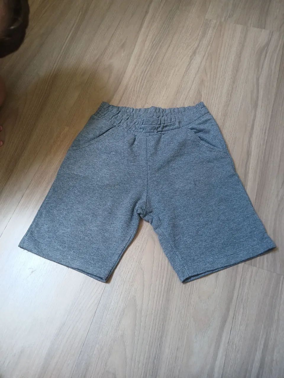 Bermuda cinza infantil 