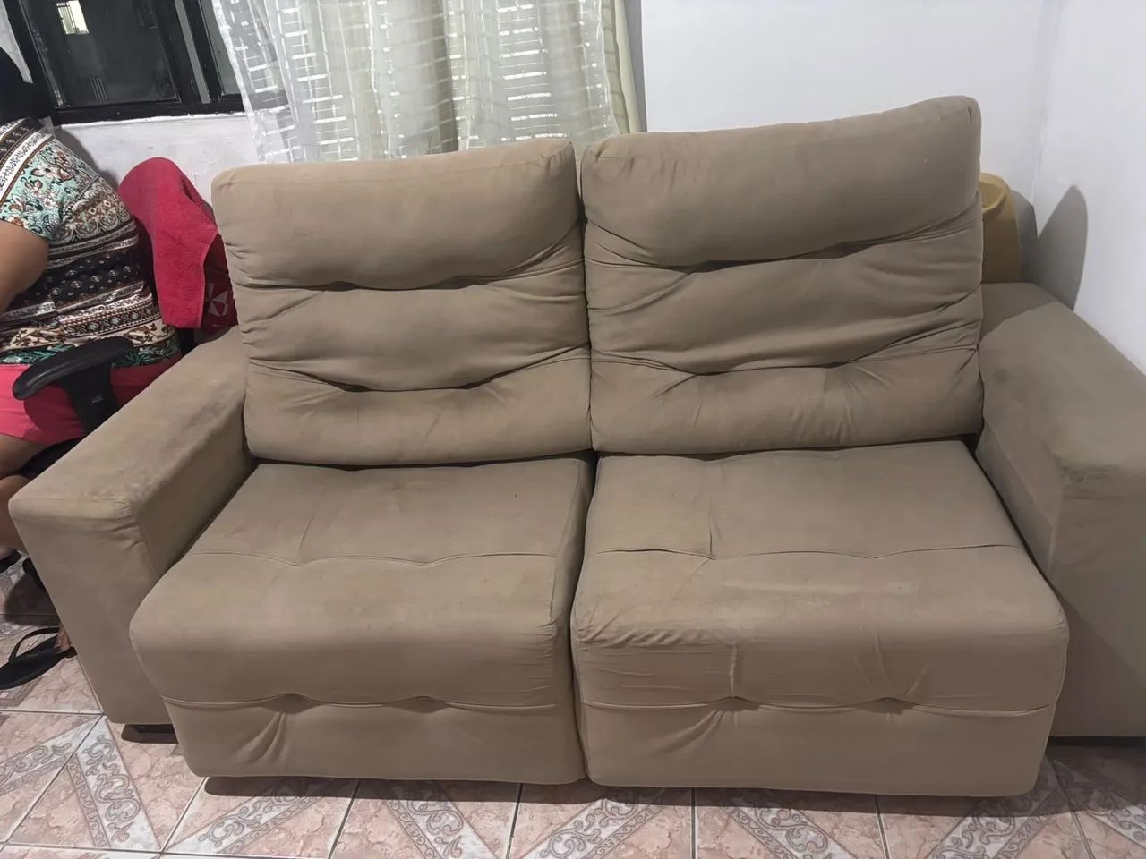 Sofá semi novo 