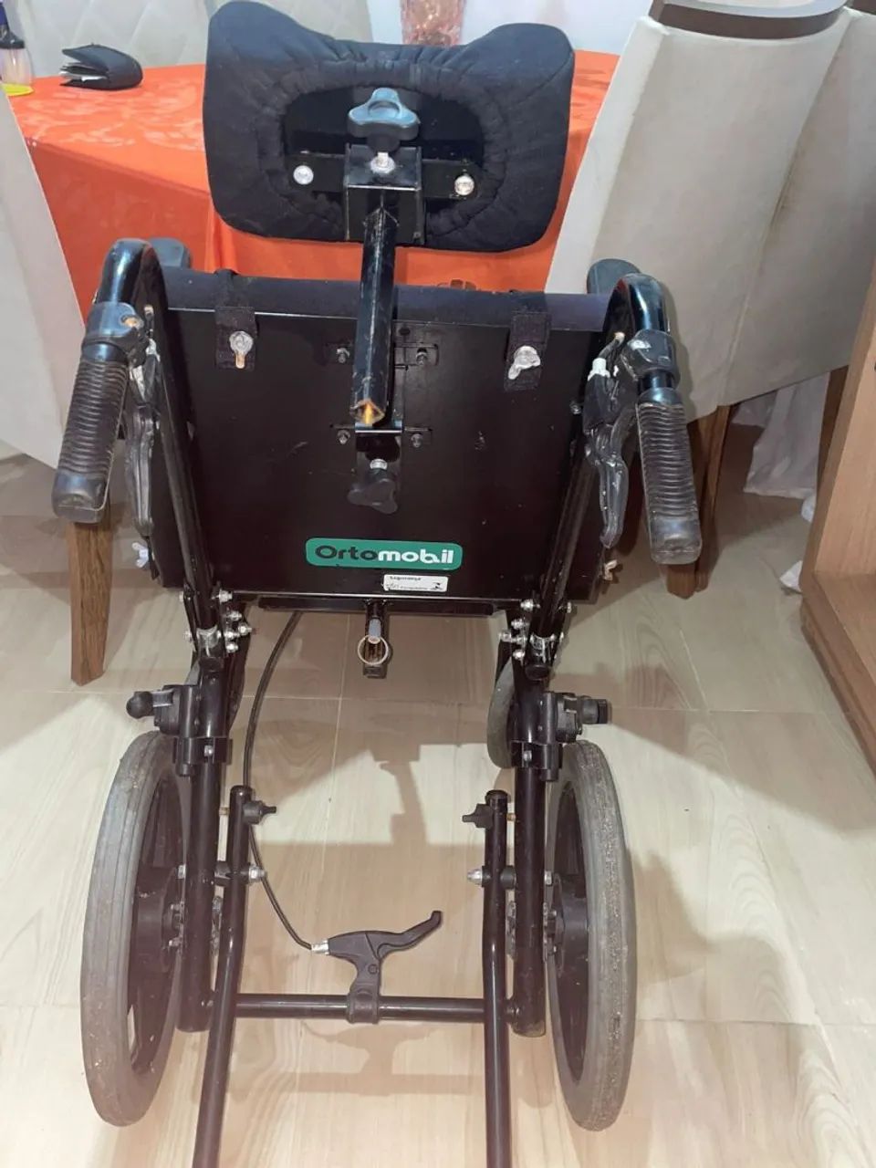Cadeira de rodas ortomobil seminova - Foto 4