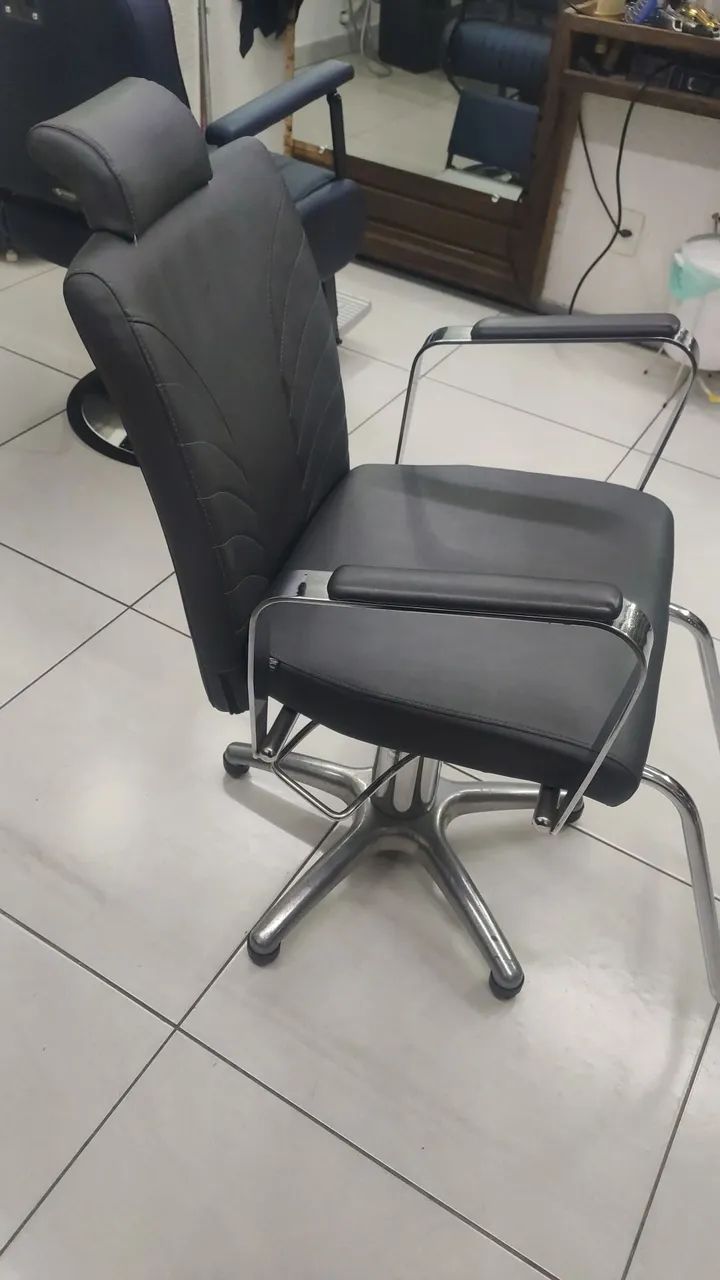 Vendo cadeira hidráulica para estética  - Foto 3