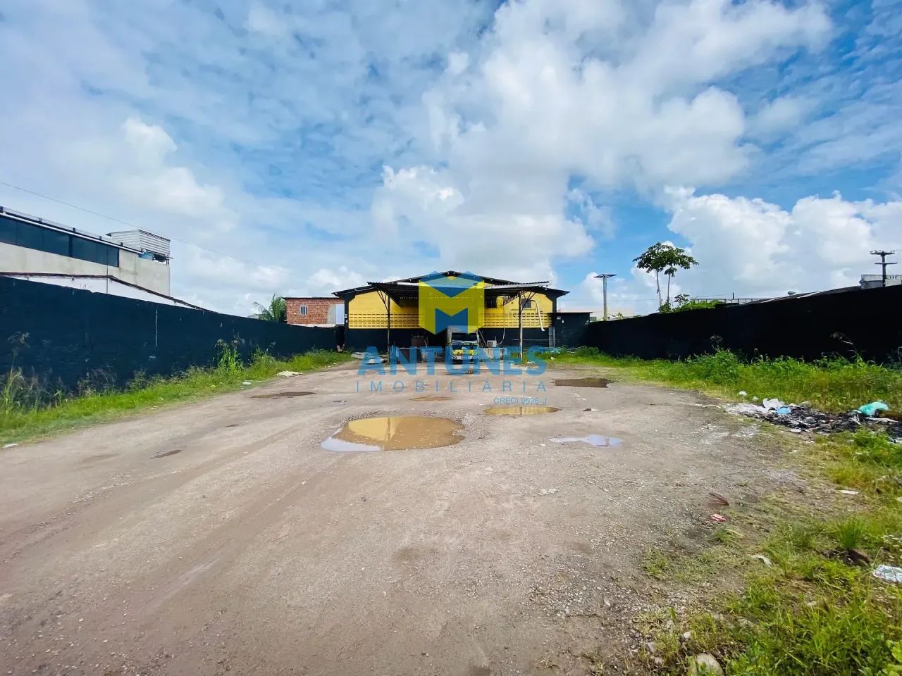 Alugue em Prazeres, Galpão 520m² + doca e pátio de 650m². 100m da Br-101 - Foto 4