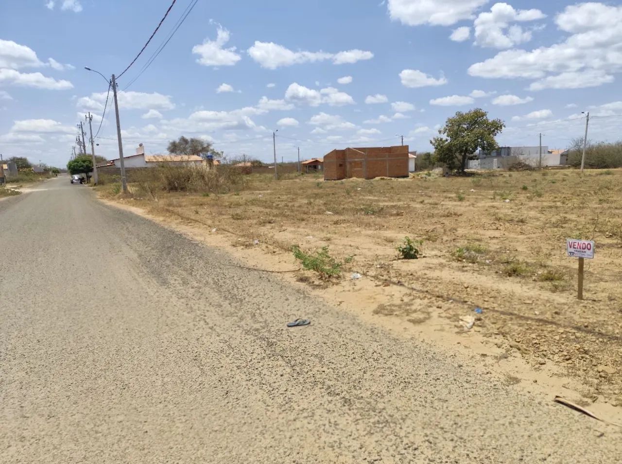 VENDE-SE TERRENO. JÁ QUITADO. - Foto 3