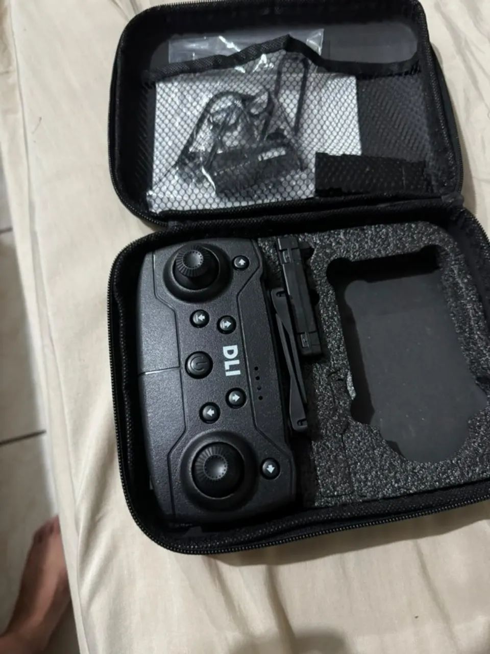 DRONE E99 com camera e 3 baterias extras - Foto 3