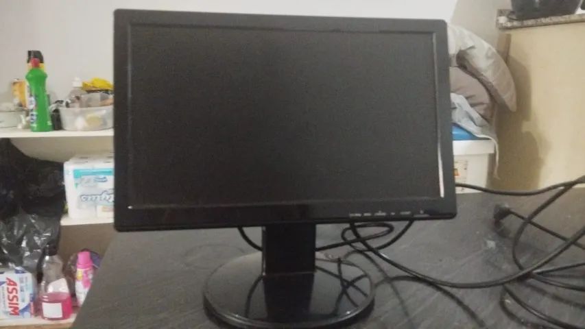 Vendo Monitor Positivo de 15 polegadas em excelente estado de conservação e funcionando pe