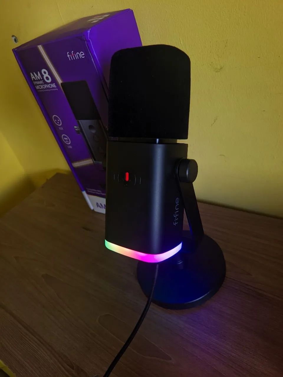Microfone Gamer Fifine AmpliGame AM8 USB RGB Preto - Foto 2