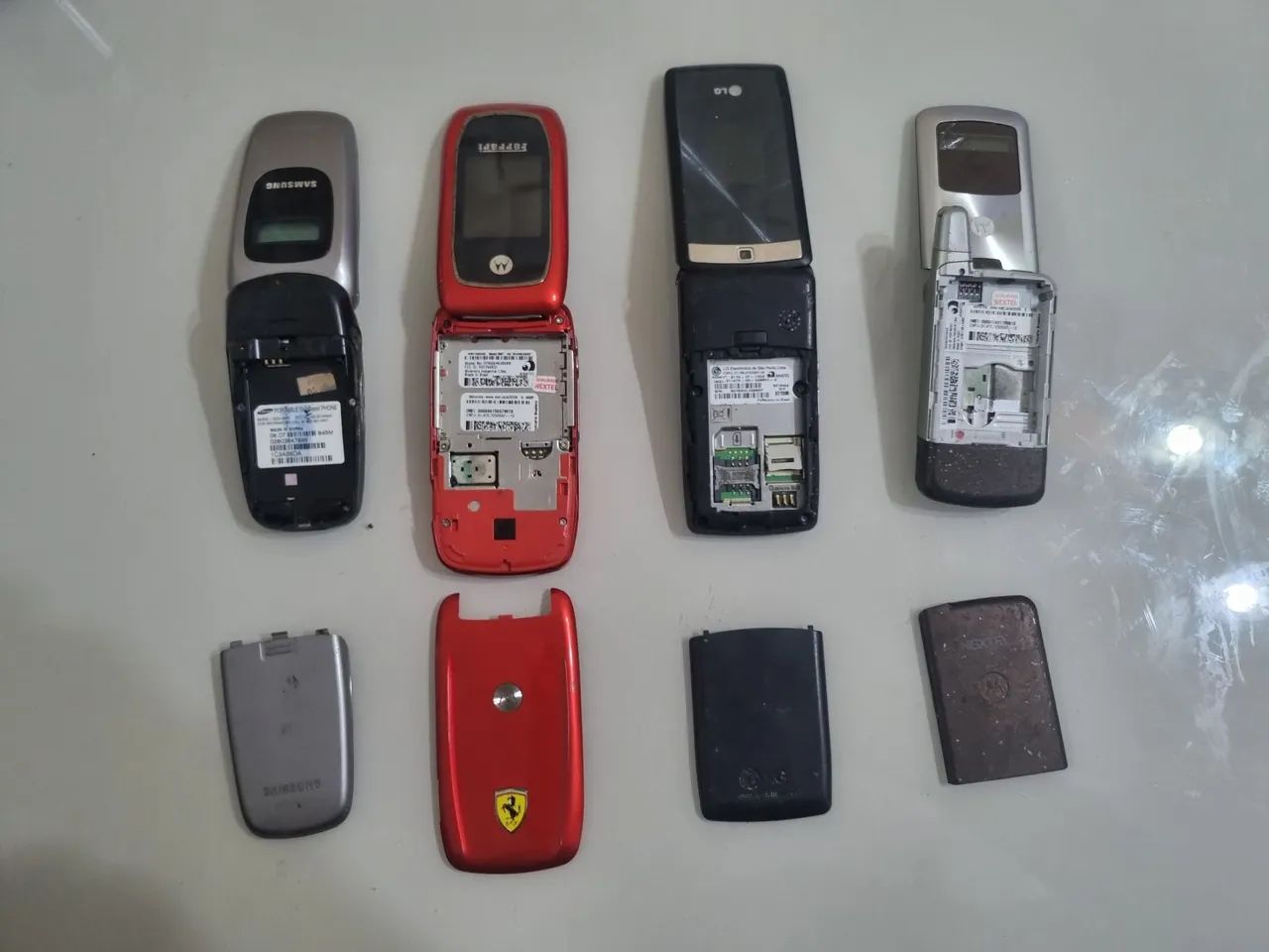 4 telefones antigos  - Foto 4